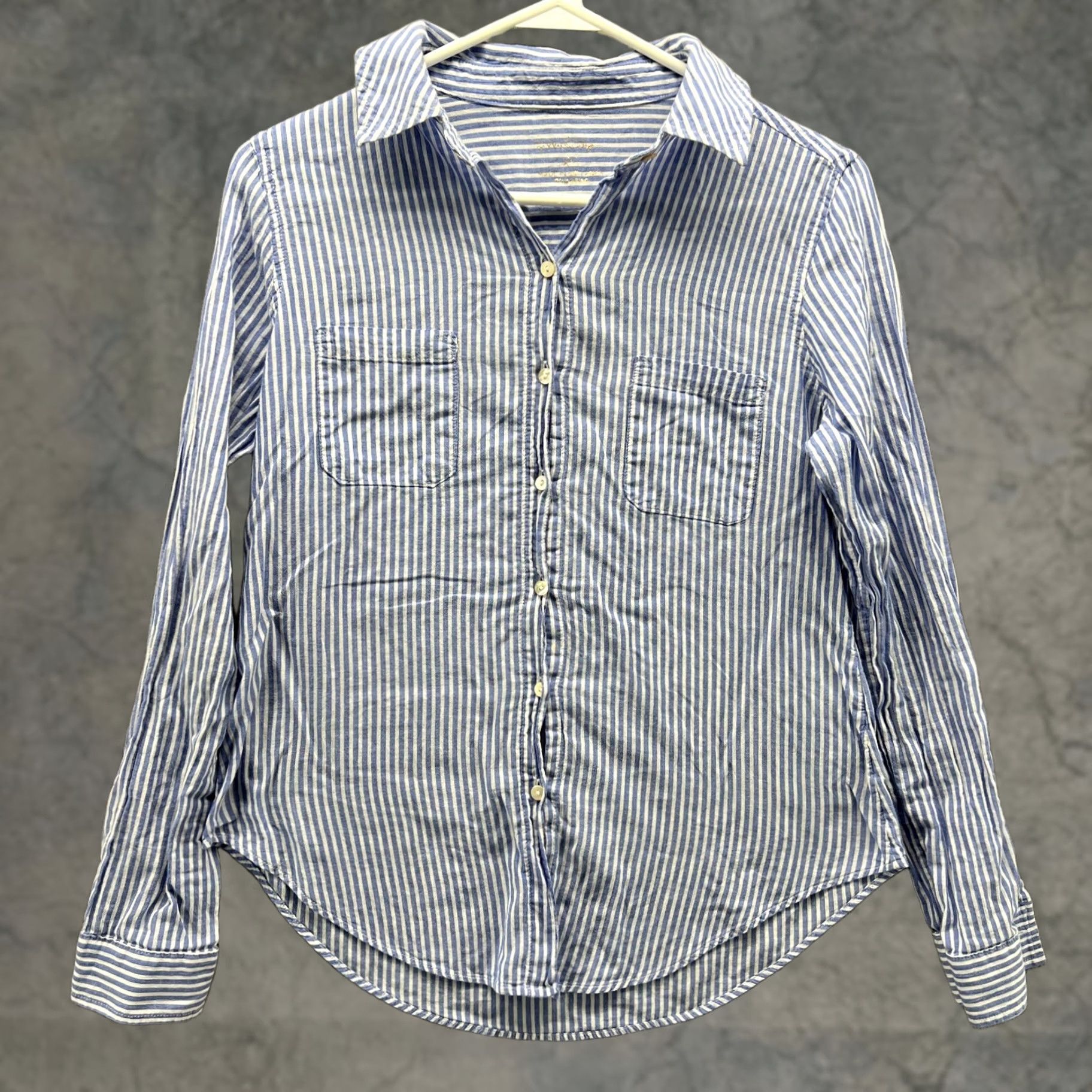 Lilly Pulitzer Lilly Pulitzer Shirt Women XS Blue Striped Cotton Button-Up Preppy Classic Casual Spring/Summer/Winter Womens Size XS / US 0-2 / IT 36-38 - 1 Thumbnail