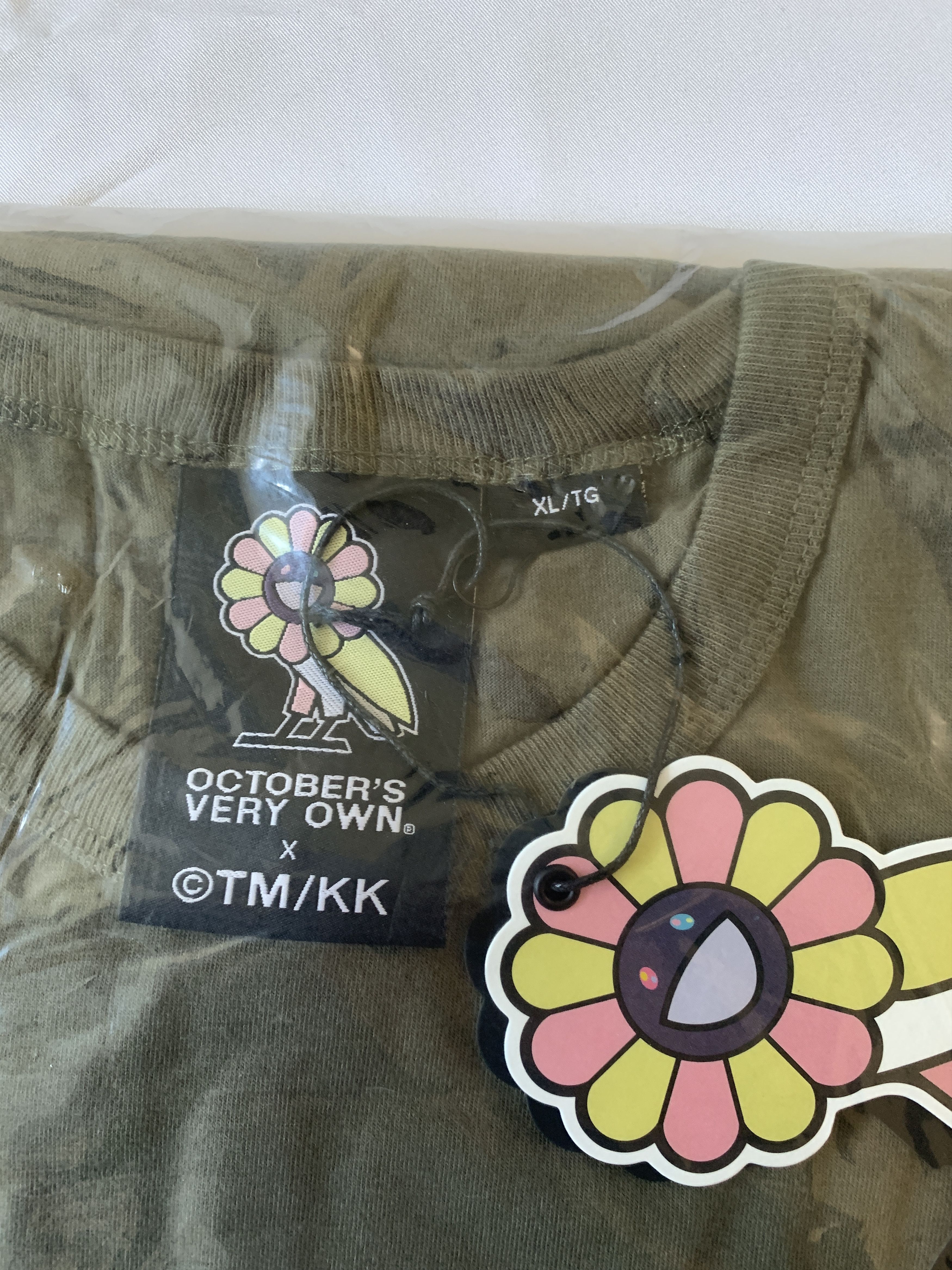 Drake OVO X TAKASHI MURAKAMI T-SHIRT TEE BRAND NEW Size US XL / EU 56 / 4 - 3 Thumbnail