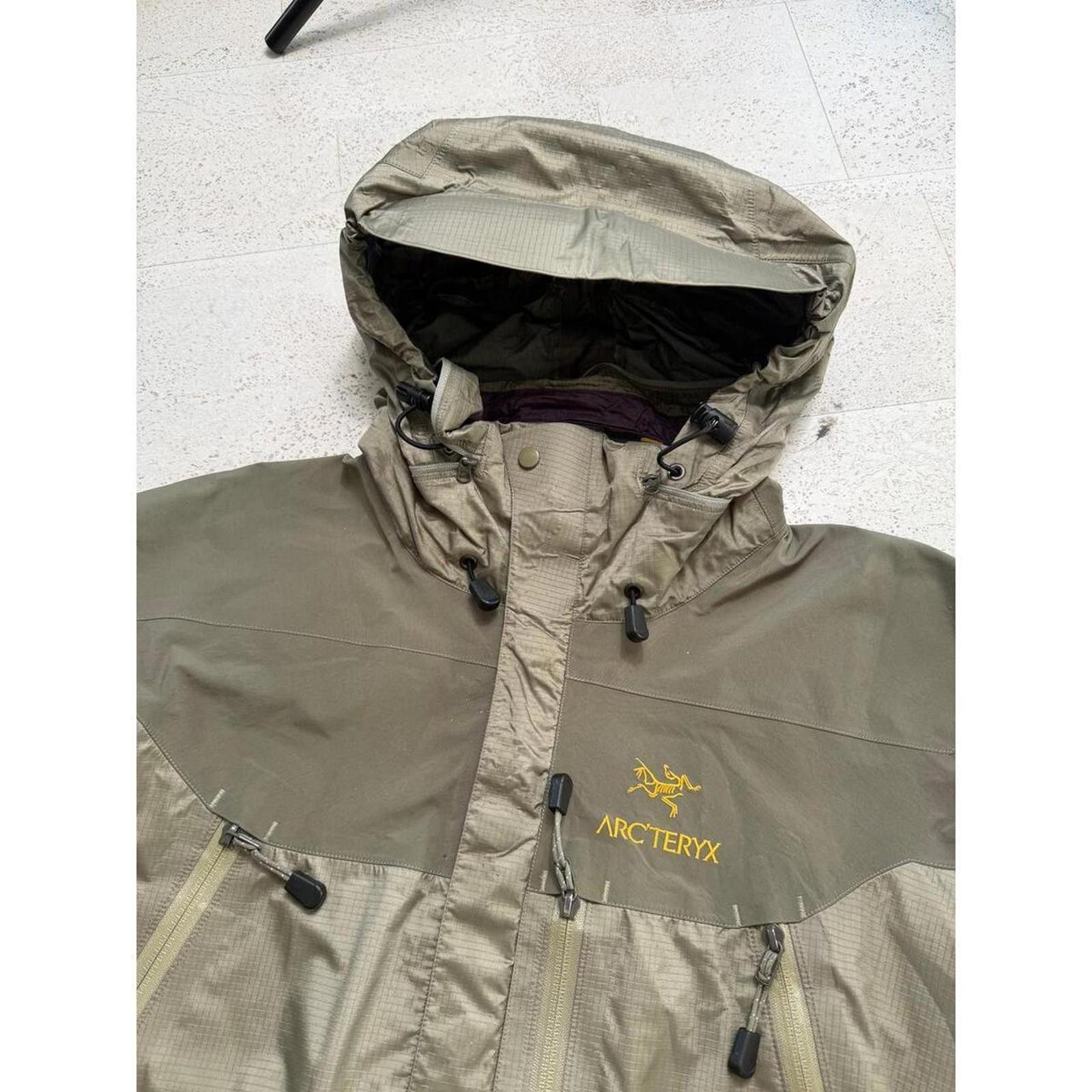 Arc'teryx Arc’teryx Theta AR (L) Size US L / EU 52-54 / 3 - 4 Thumbnail