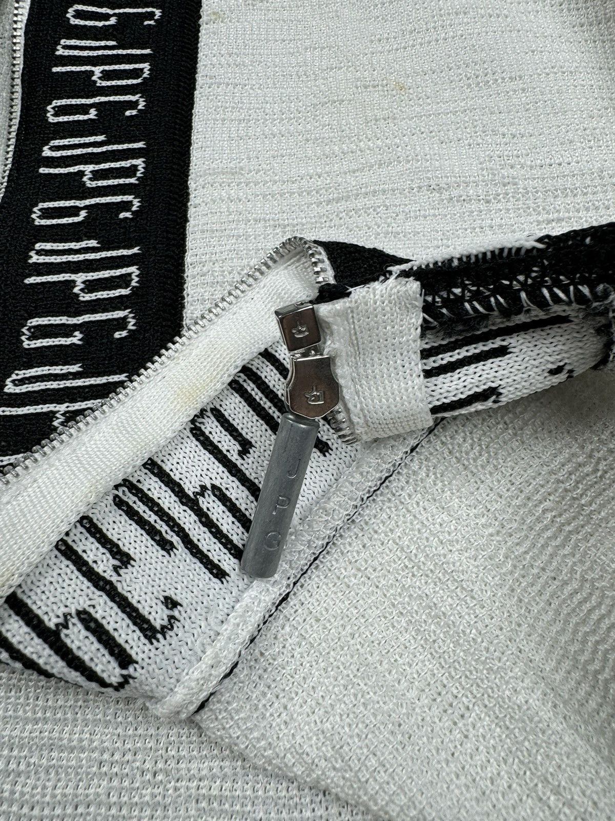 Jean Paul Gaultier Jean Paul Gaultier Vintage Monogram Knit Zip Top Size 48 Size XL / US 12-14 / IT 48-50 - 3 Thumbnail