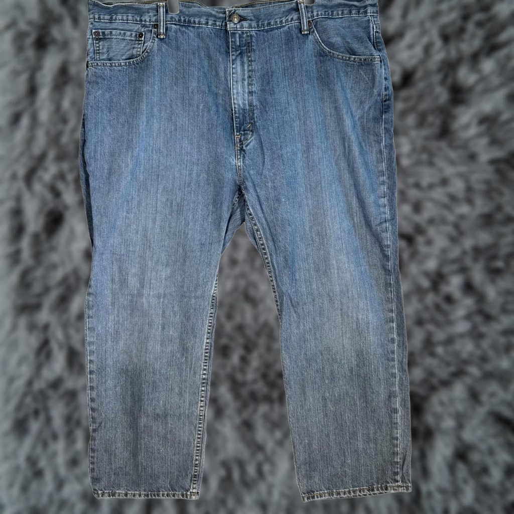 Levi's VINTAGE Levis 559 Jeans Mens 44x30 Blue Denim Relaxed Straight Zip Fly 5 Pocket Size US 44 / EU 60 - 1 Thumbnail