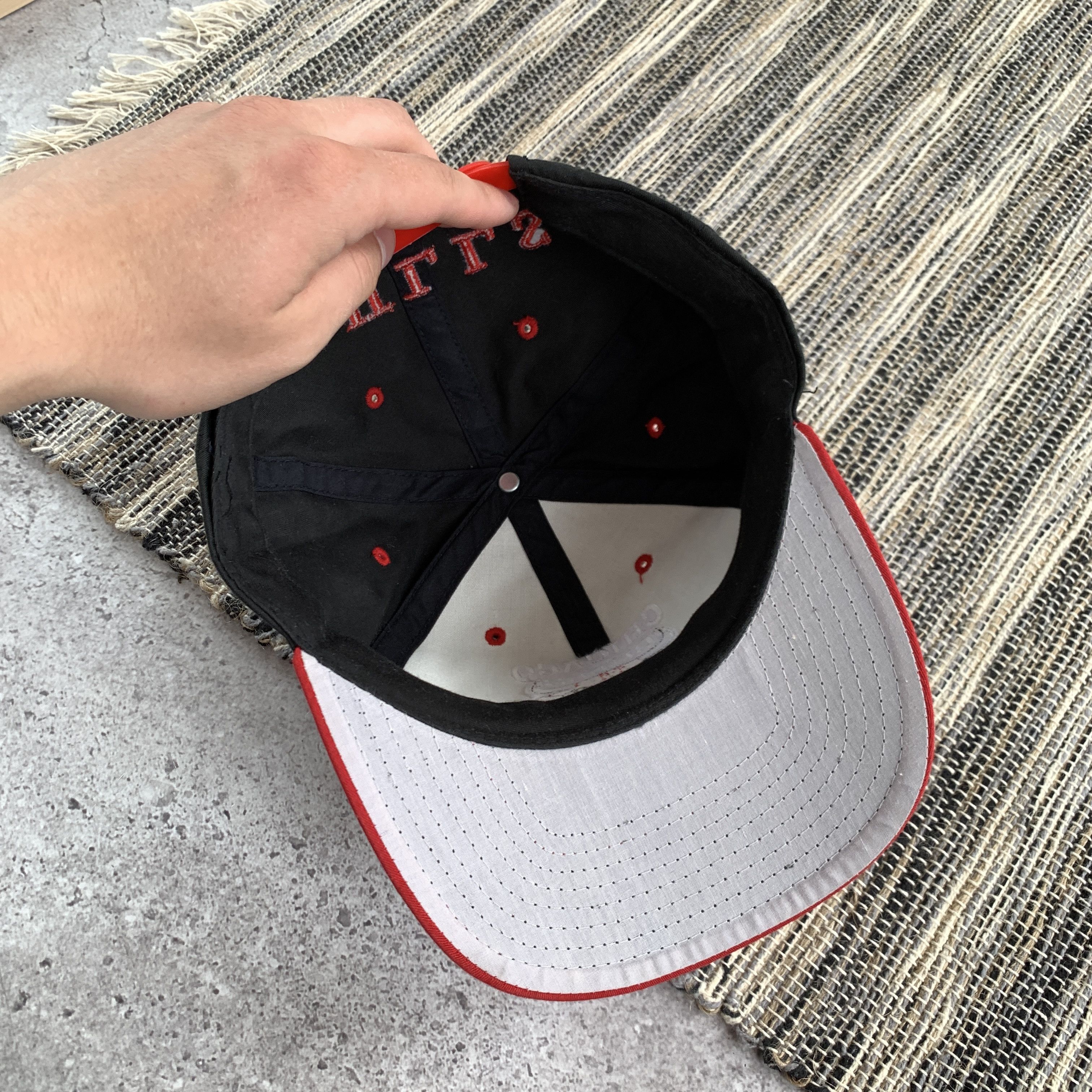 NBA Vintage Chicago Bulls 90s Embroidered Black Baseball Cap Hat Size ONE SIZE - 4 Thumbnail