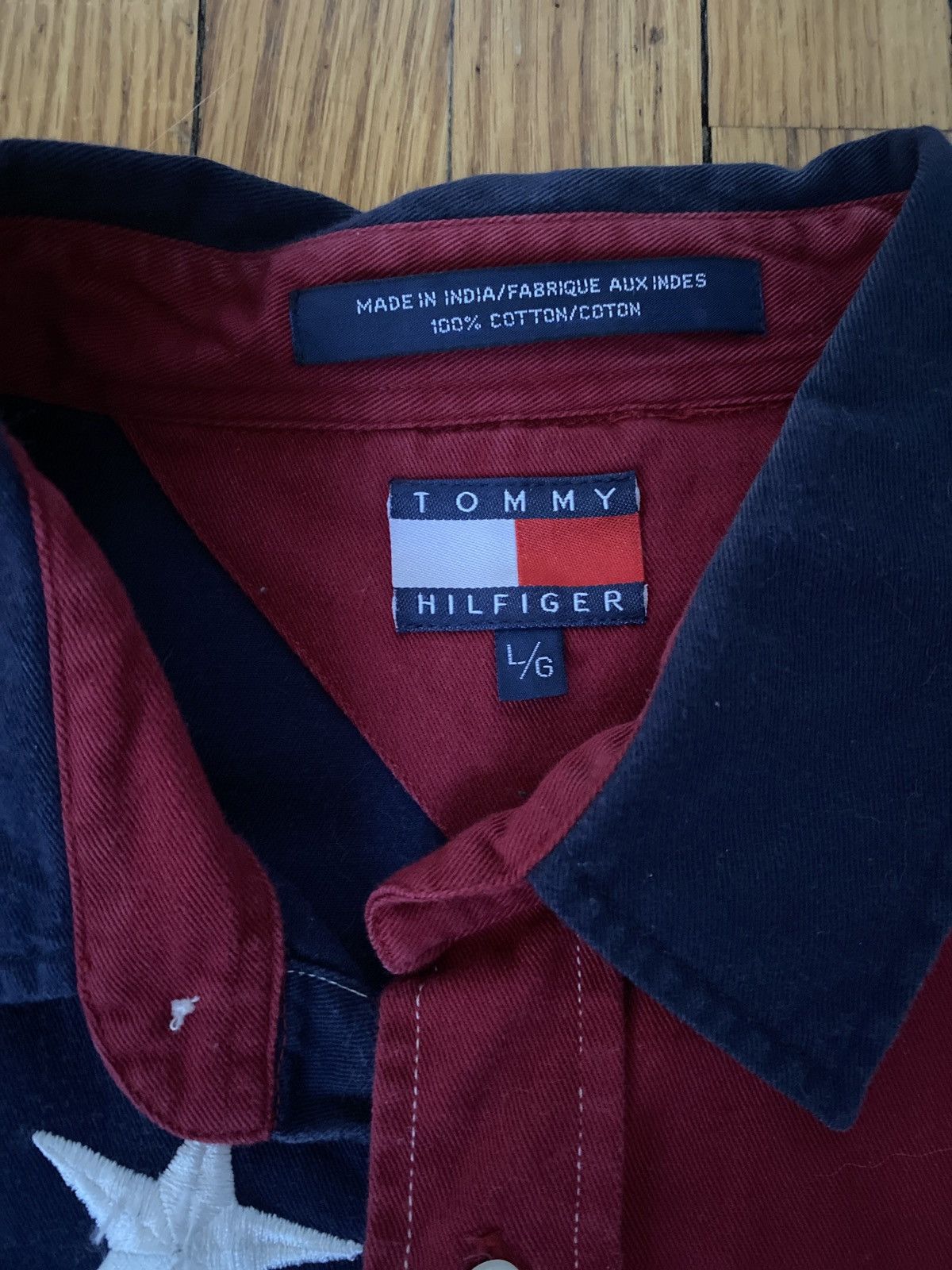 Tommy Hilfiger Tommy Hilfiger American Flag Shirt button up Large vintage Size US L / EU 52-54 / 3 - 2 Thumbnail