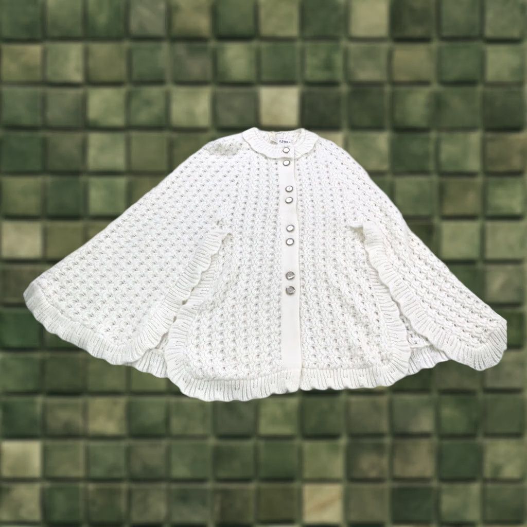 Vintage VINTAGE Sidney Gould Cape Womens One Size Ivory Knit USA Made 80s 90s Button Closure Cape for Casual Wear Size ONE SIZE - 1 Thumbnail
