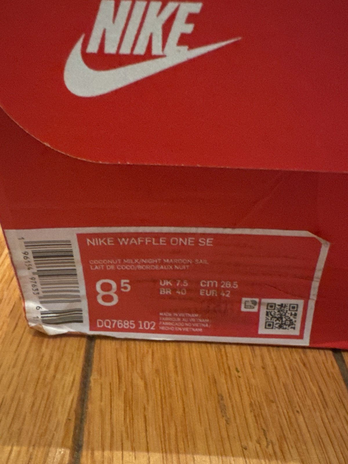 Nike Nike Waffle One SE ‘Coconut Milk Night Maroon’ Size US 8.5 / EU 41-42 - 7 Thumbnail