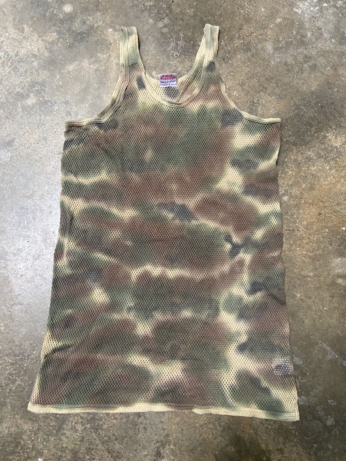 Japanese Brand Vintage Answer Dyework Camo Mesh Tank Top Size US XL / EU 56 / 4 - 1 Thumbnail