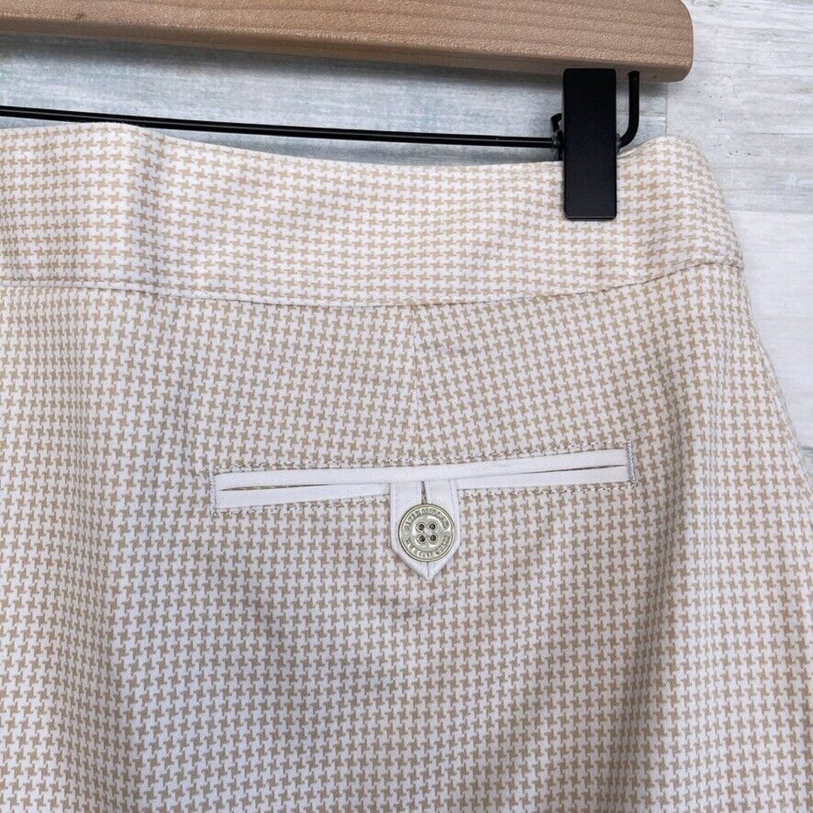 Peter Millar Peter Millar Kick Pleat Golf Skort Tan White Houndstooth 4 Size 27" / US 4 / IT 40 - 4 Thumbnail