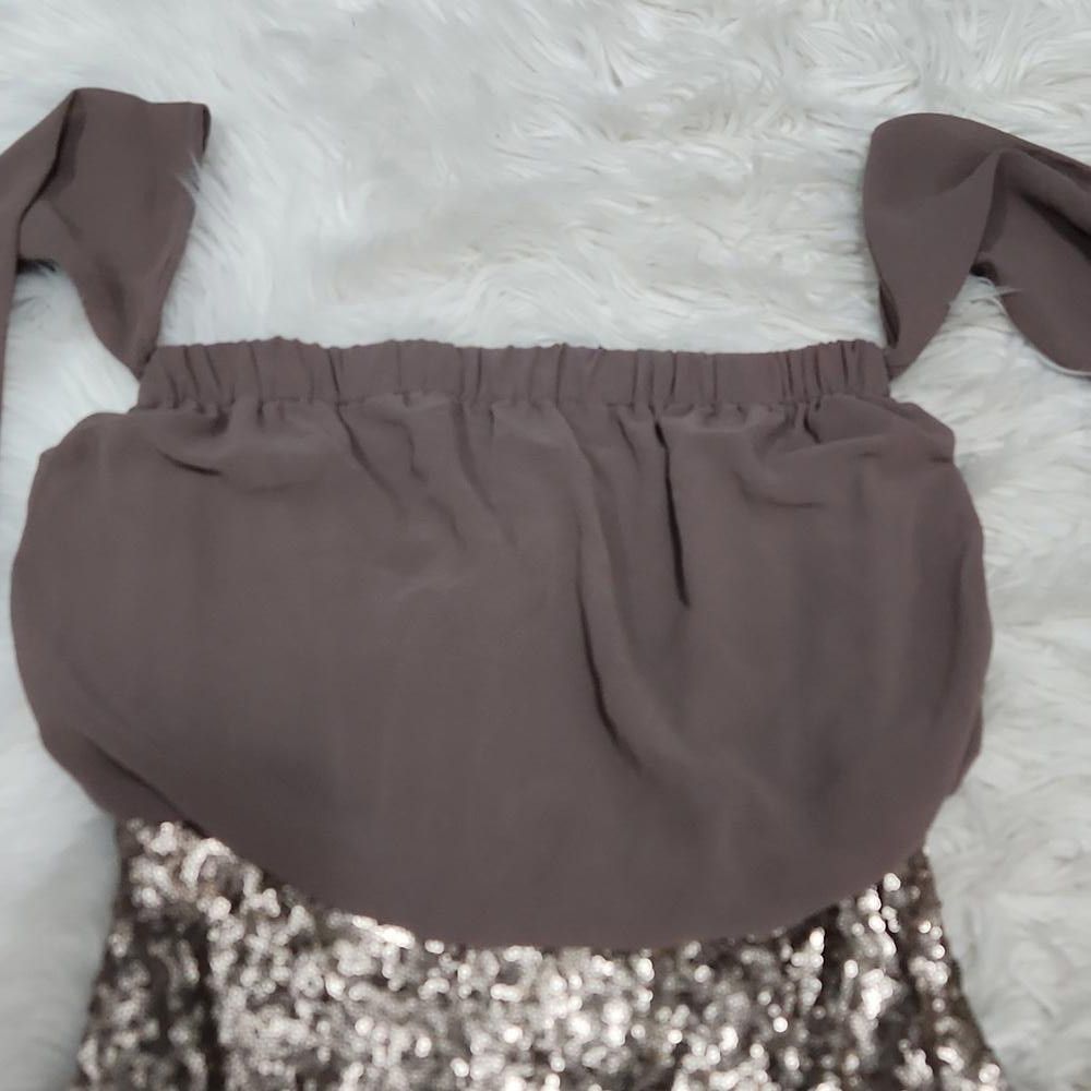 Designer Elegant Sequined Dress with Puff Sleeves Size S / US 4 / IT 40 - 2 Thumbnail