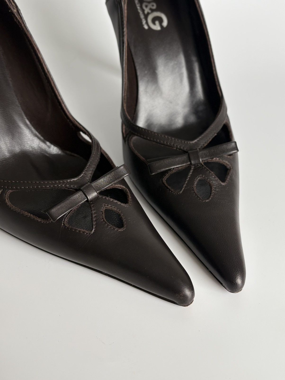 Dolce & Gabbana Dolce & Gabbana Cutout Bow Heels Dark Brown Leather37 US 7 Size US 7 / IT 37 - 4 Thumbnail