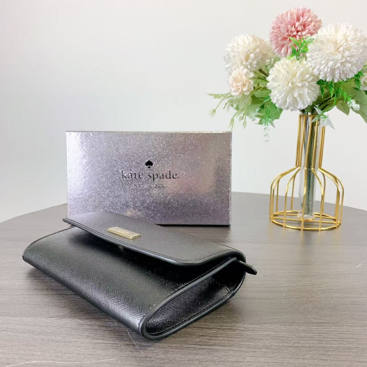 Kate Spade kate spade KK044 Kenzie Boxed Medium Flap Wristlet IN Black Size ONE SIZE - 5 Thumbnail
