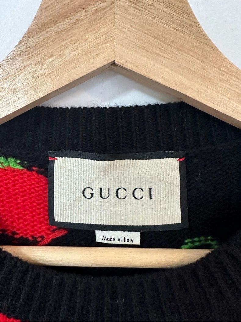 Gucci Gucci Black full-printed apple logo sweater 2501-Nextarrow Size US S / EU 44-46 / 1 - 3 Thumbnail