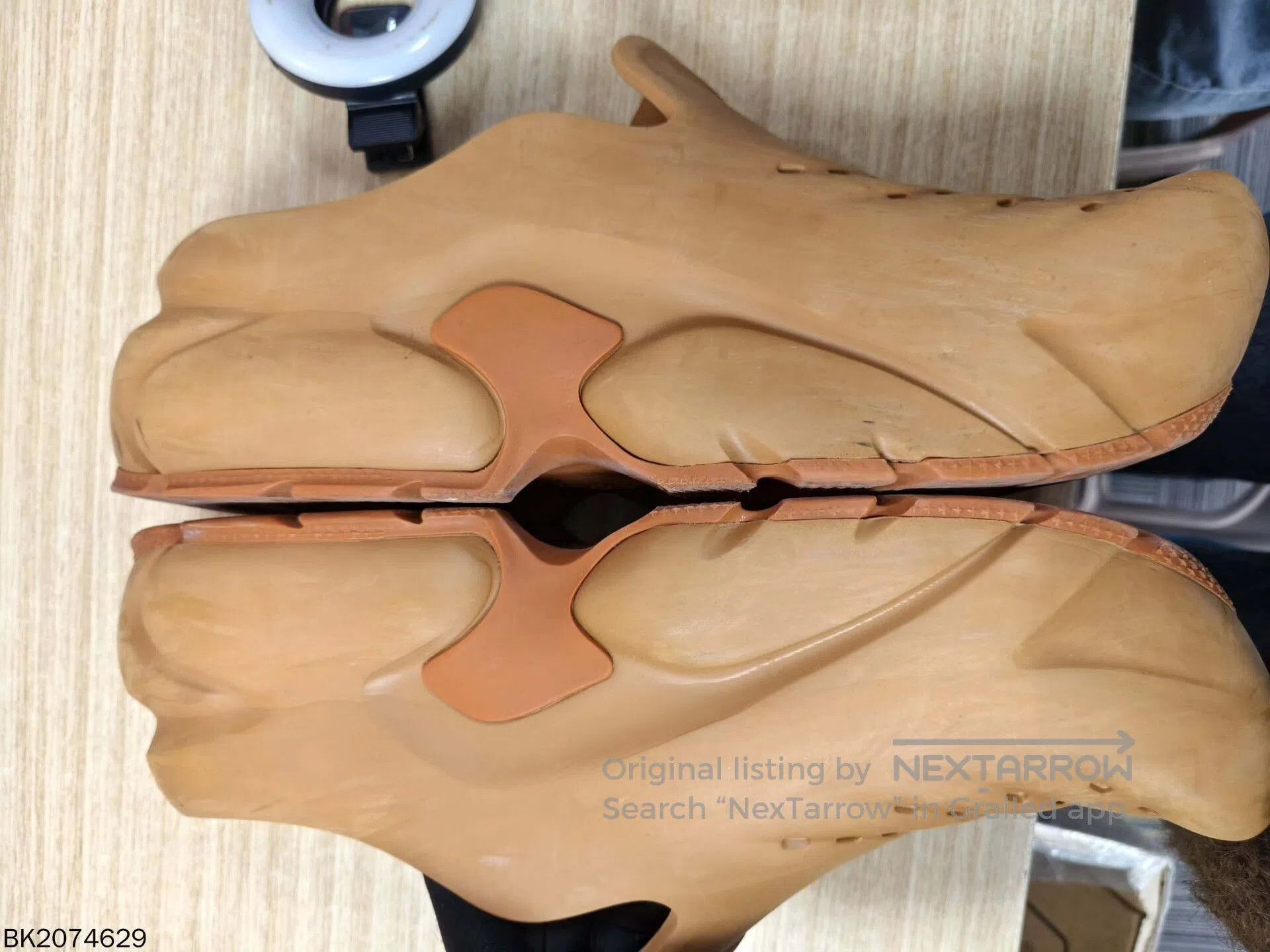 Louis Vuitton louis vuitton shark leather sandals size 11. Size US 11 / EU 44 - 4 Thumbnail