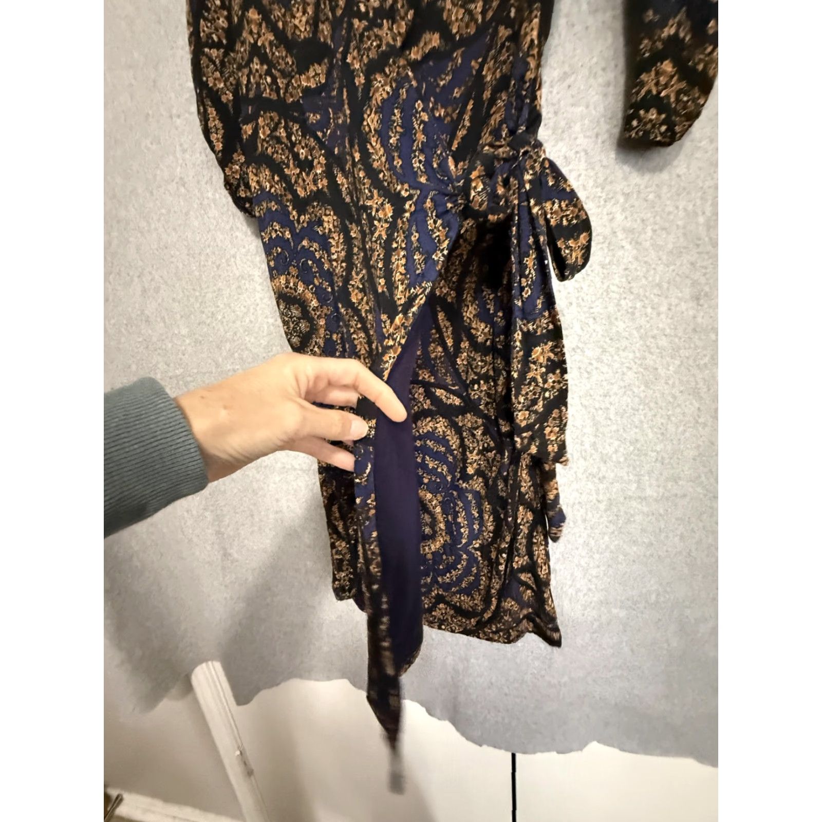 Anthropologie Vanessa Virginia Dress Blue Floral Wrap Sheath Knee Length S 3/4 Anthropologie Size S / US 4 / IT 40 - 4 Thumbnail