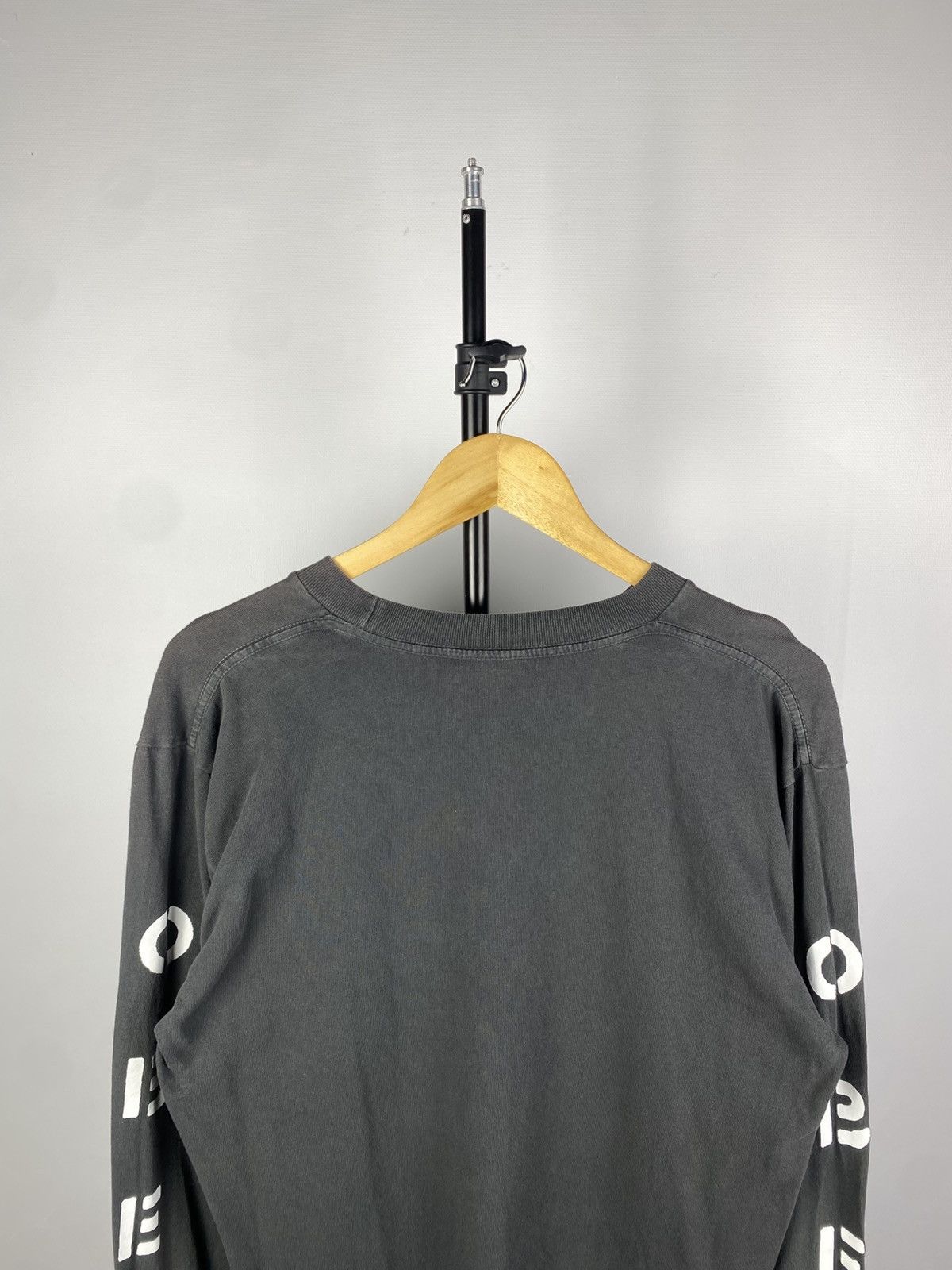 Obey × Vintage Vintage 90s RESIST! Obey Logo Long Sleeve T shirt Size US M / EU 48-50 / 2 - 7 Thumbnail