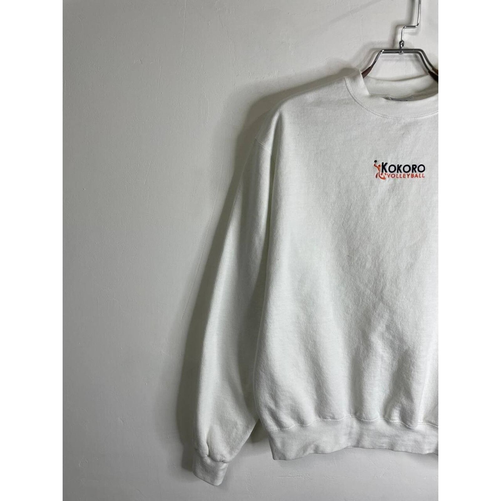 Vintage Vintage Kokoro Volleyball White Crewneck Sweatshirt Size M Size US M / EU 48-50 / 2 - 5 Thumbnail