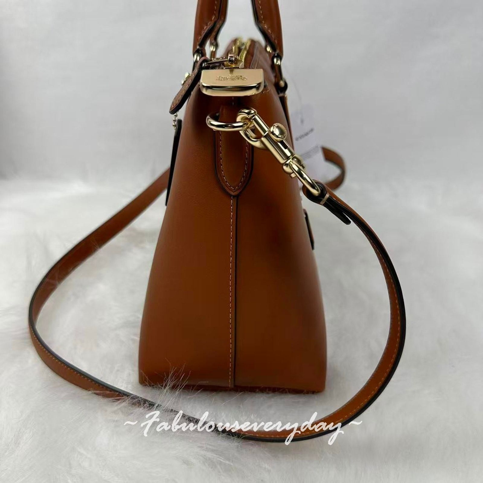 Coach Coach Georgia Satchel xbody Smooth grain Leather Gold/Tan Size ONE SIZE - 2 Thumbnail