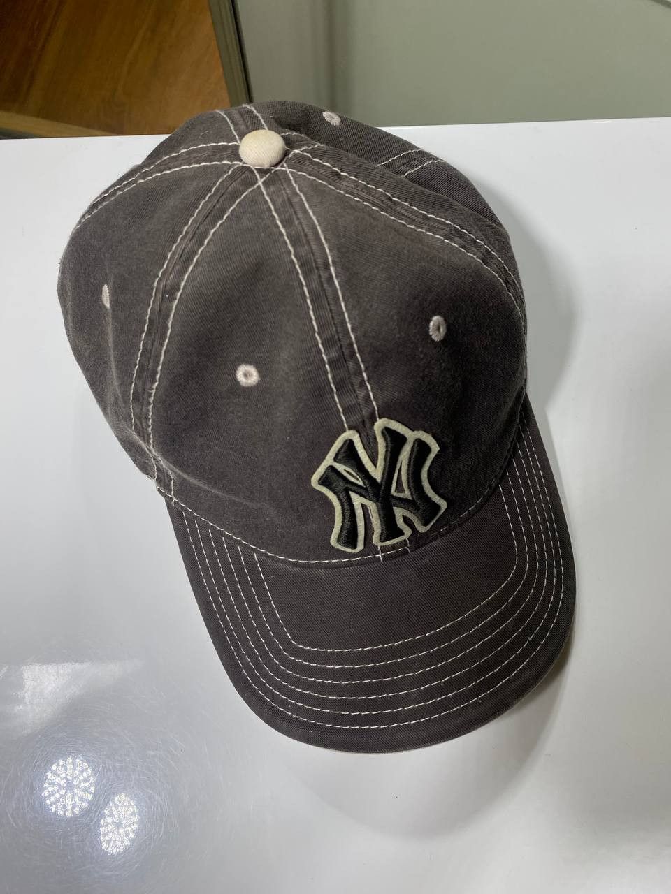 Vintage New York Yankees Vintage Strap Back Hat Size ONE SIZE - 15 Thumbnail