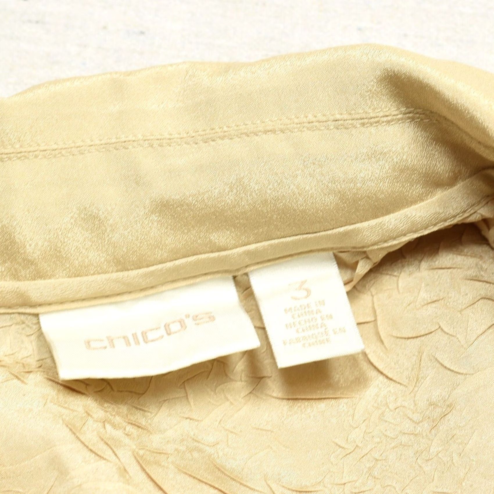 Vintage Chico's Gold Button-Up Long Sleeve Top Women 3 Regular Polyester Collared Blouse Shirt Size XS / US 0-2 / IT 36-38 - 7 Thumbnail
