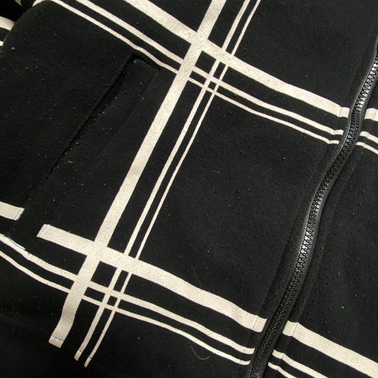 Japanese Brand 00s Striped Boxy Hoodie Black/White XL Size US XL / EU 56 / 4 - 4 Thumbnail
