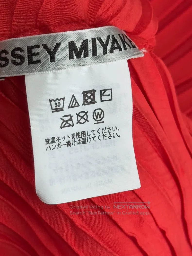 Issey Miyake Issey Miyake Main Line Knitted Bubble Short Sleeve Top Size M / US 6-8 / IT 42-44 - 3 Thumbnail
