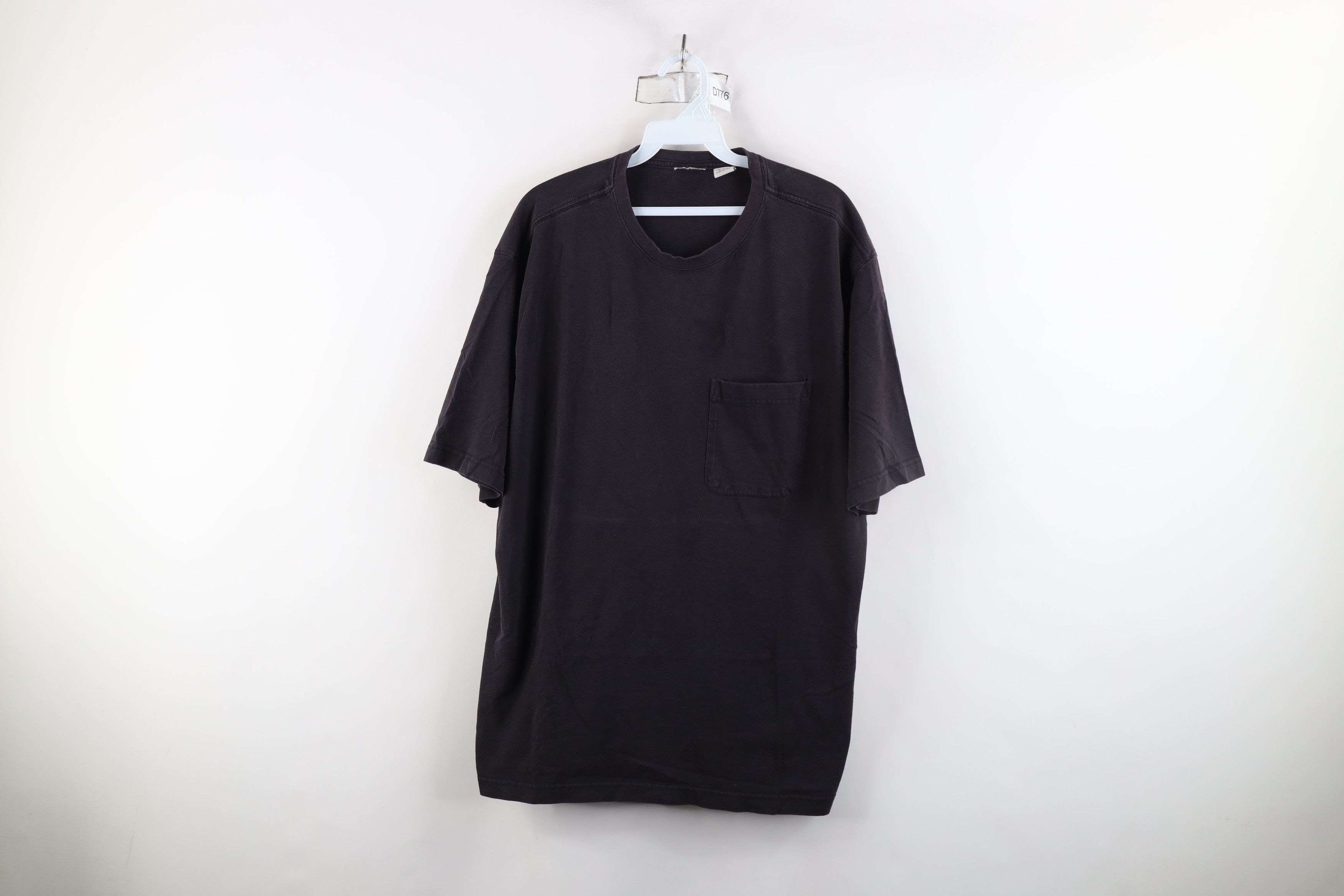 Vintage Vintage 90s Streetwear Blank Cotton Pocket T-Shirt Black Size US L / EU 52-54 / 3 - 1 Thumbnail