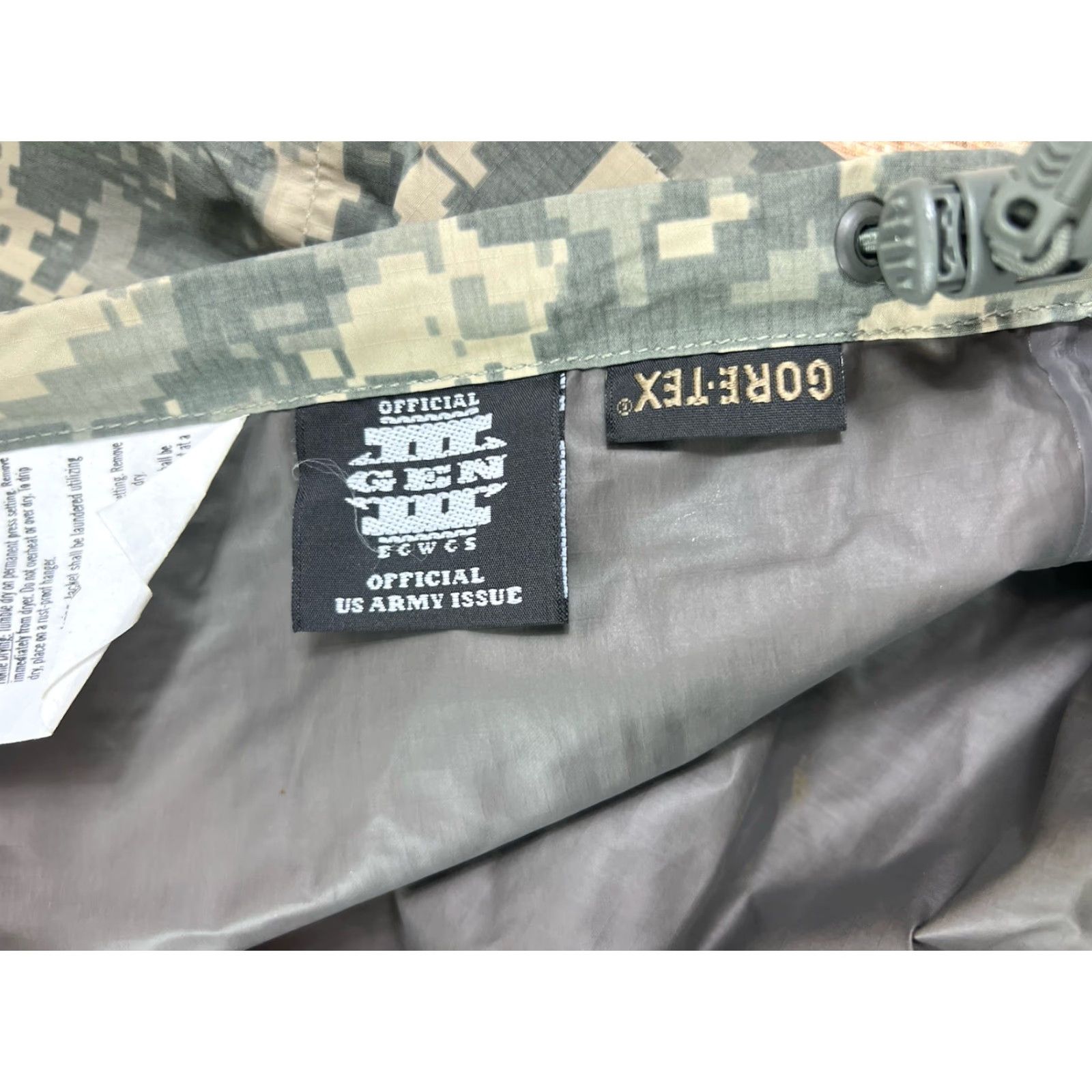 Propper Propper Jacket US Army Exteme Cold Weather Gore-Tex Digital Camo GEN III Small Size US S / EU 44-46 / 1 - 3 Thumbnail