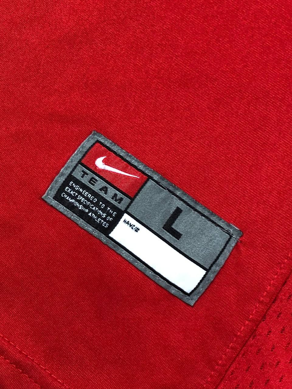 Nike Sportwear Jerseys Nike logo red #10 T-Shirt Y2K Vintage Size US L / EU 52-54 / 3 - 3 Thumbnail