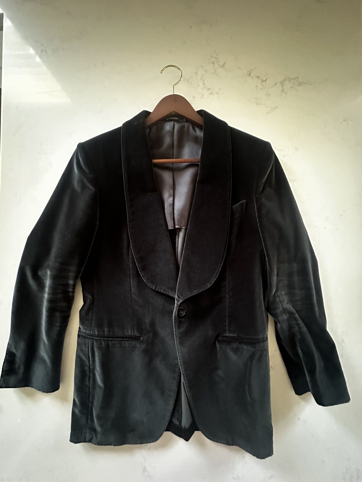 Suitsupply Suit supply wide shawl lapels with black tux pants Size 40R - 1 Thumbnail