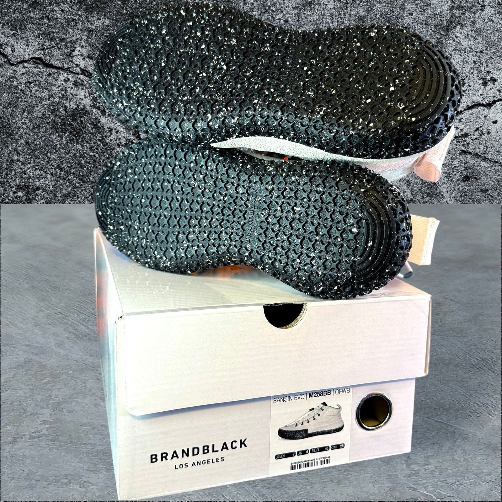 Brandblack •NEW• BRANDBLACK SANSIN EVO | M258BB |OFF-WHITE/BLACK • 7M Size US 7 / EU 40 - 5 Thumbnail