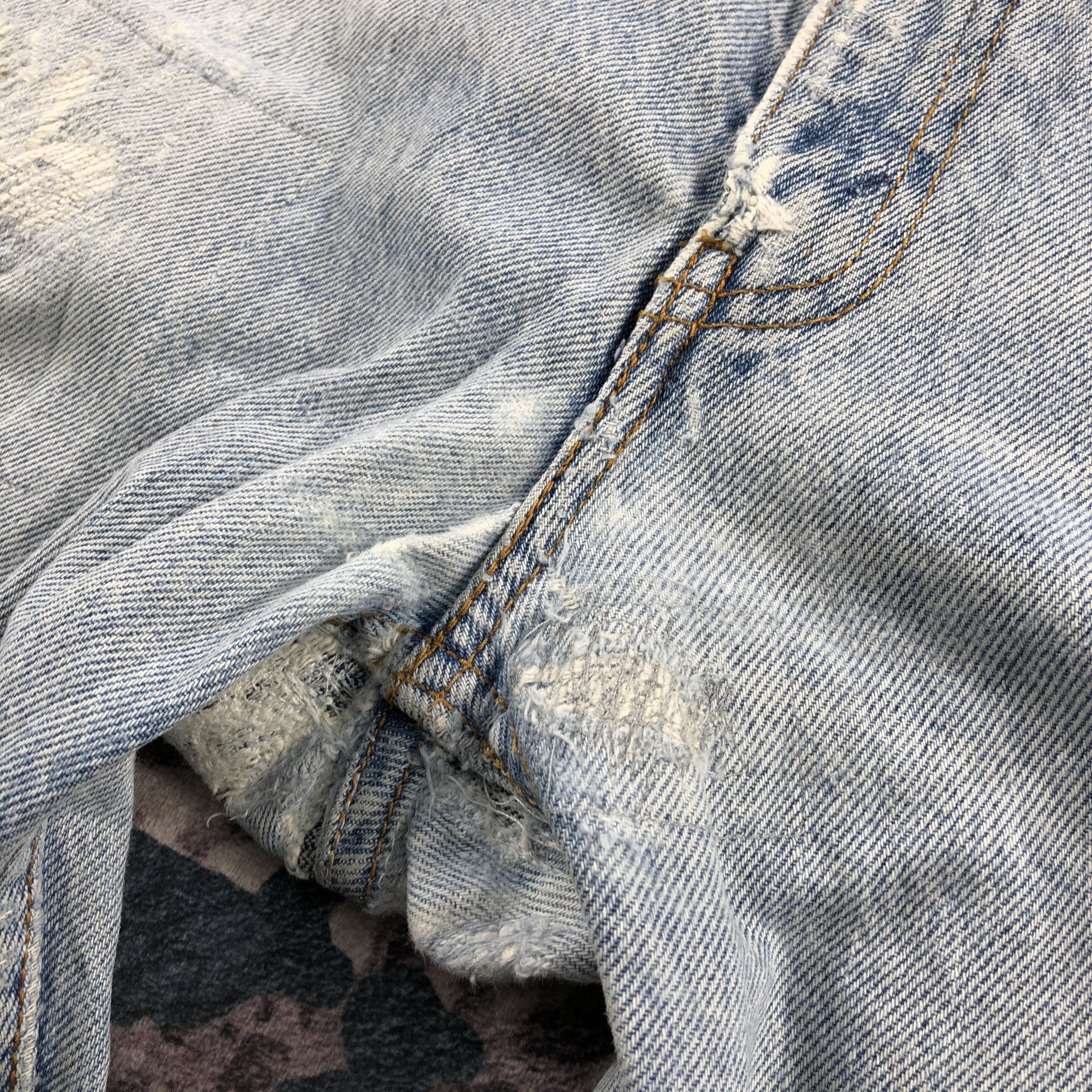 Levi's × Vintage 90s Vintage Light Wash Levis 505 Jeans-JM2662 Size US 34 / EU 50 - 15 Thumbnail