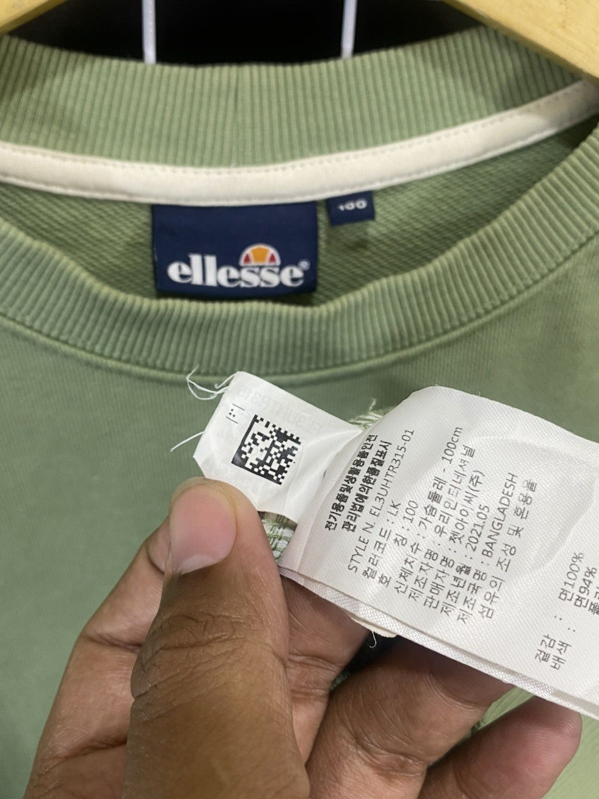 Ellesse ELLESE EMBROIDERED LOGO SWEATSHIRT Size US XL / EU 56 / 4 - 1 Thumbnail