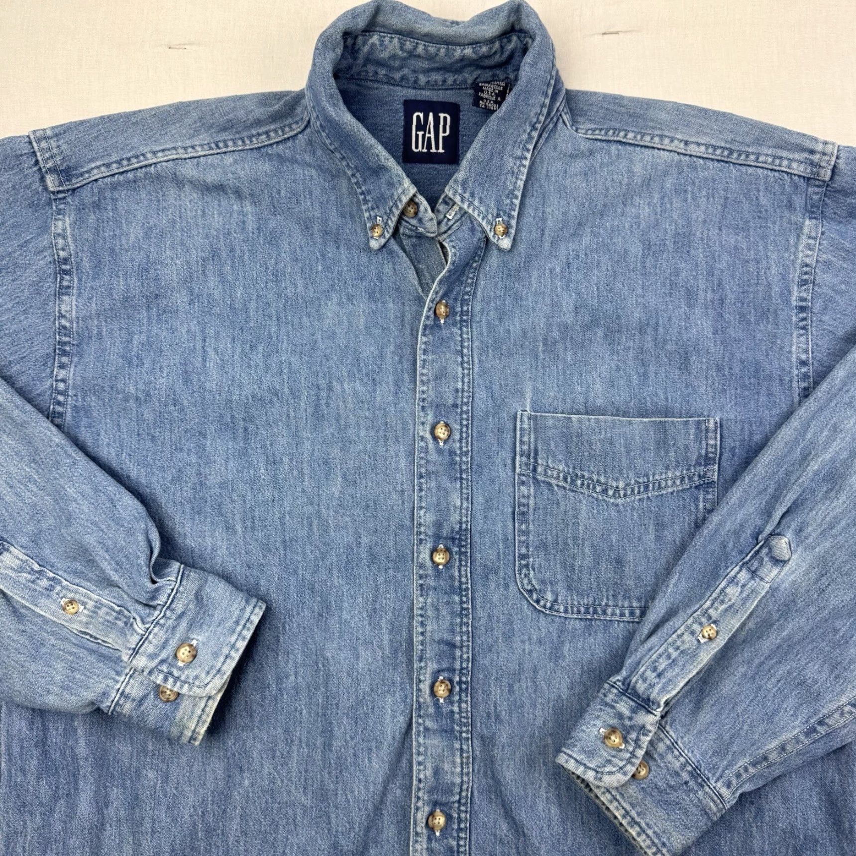 Gap VINTAGE Gap Denim Button Up Shirt Adult Large Hipster Mom 1990s Classic USA Made Size US L / EU 52-54 / 3 - 2 Thumbnail