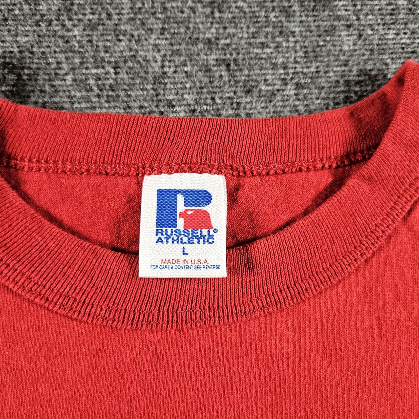 Russell Athletic VINTAGE Russell Athletic Shirt Mens L Red Buick 1937 Car Graphic Tee 90s Size US L / EU 52-54 / 3 - 4 Thumbnail
