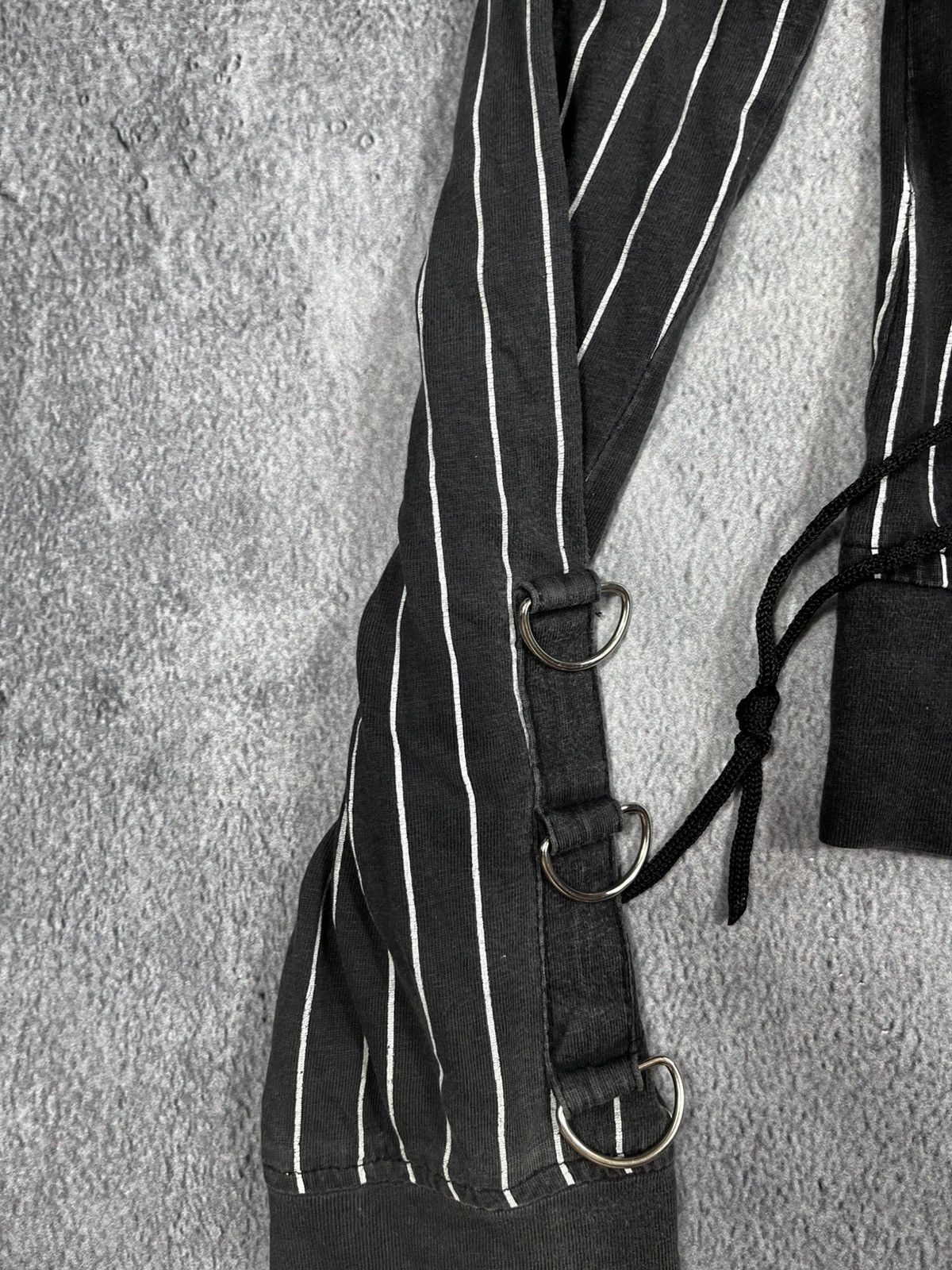 Japanese Brand × Vintage Vintage Y2K striped bondage ghotic wings zip hoodie Size M / US 6-8 / IT 42-44 - 10 Thumbnail