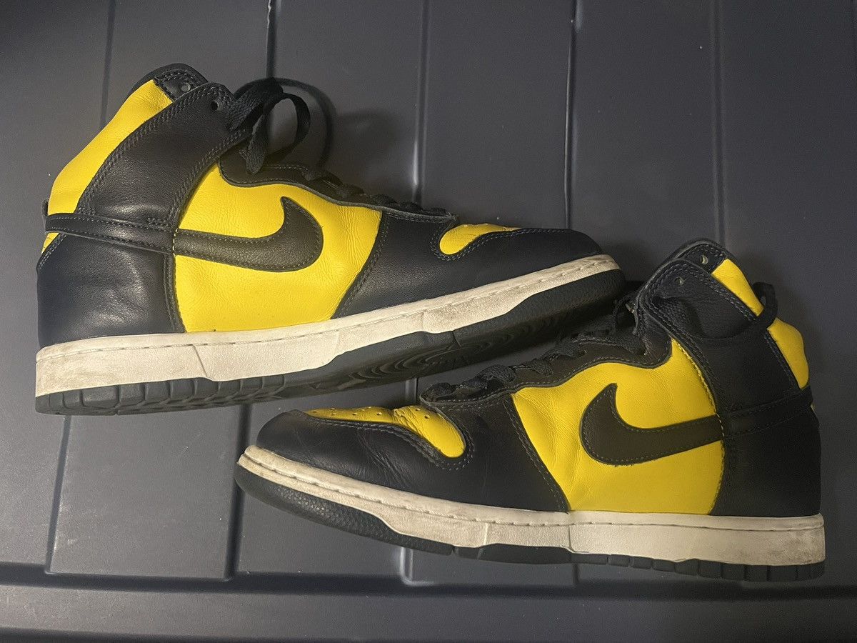 Nike Nike Dunk High QS Michigan Wolverines Size US 9.5 / EU 42-43 - 3 Thumbnail