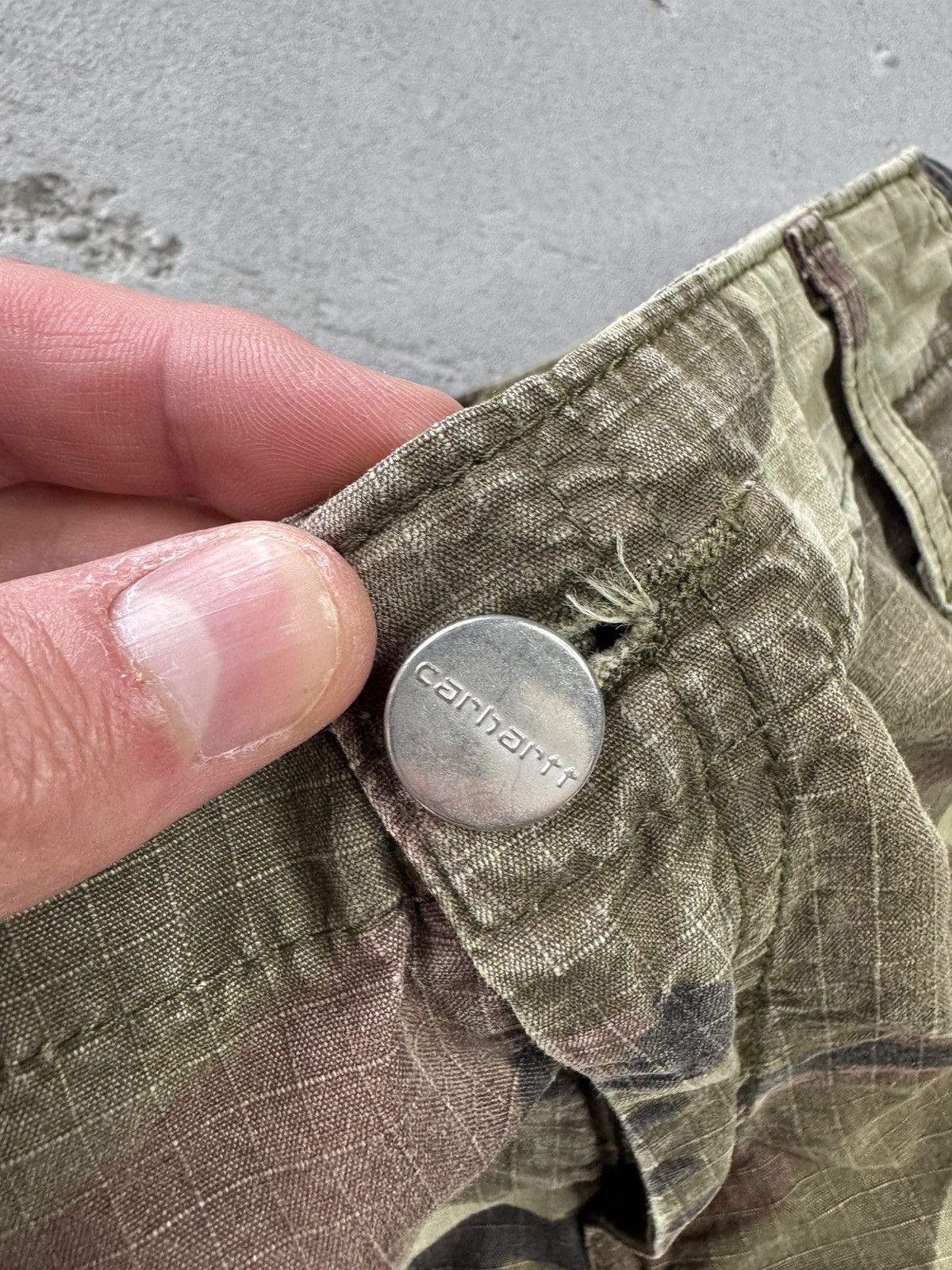 Carhartt × Vintage Vintage Carhartt Cargo Camo Pants Work Military Y2K USA Size US 29 - 6 Thumbnail