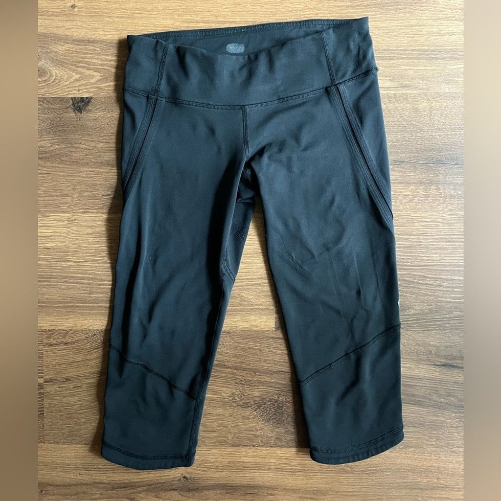 Lululemon 🖤 Lululemon Black Capri Yoga Legging Pants Size 27" / US 4 / IT 40 - 1 Thumbnail