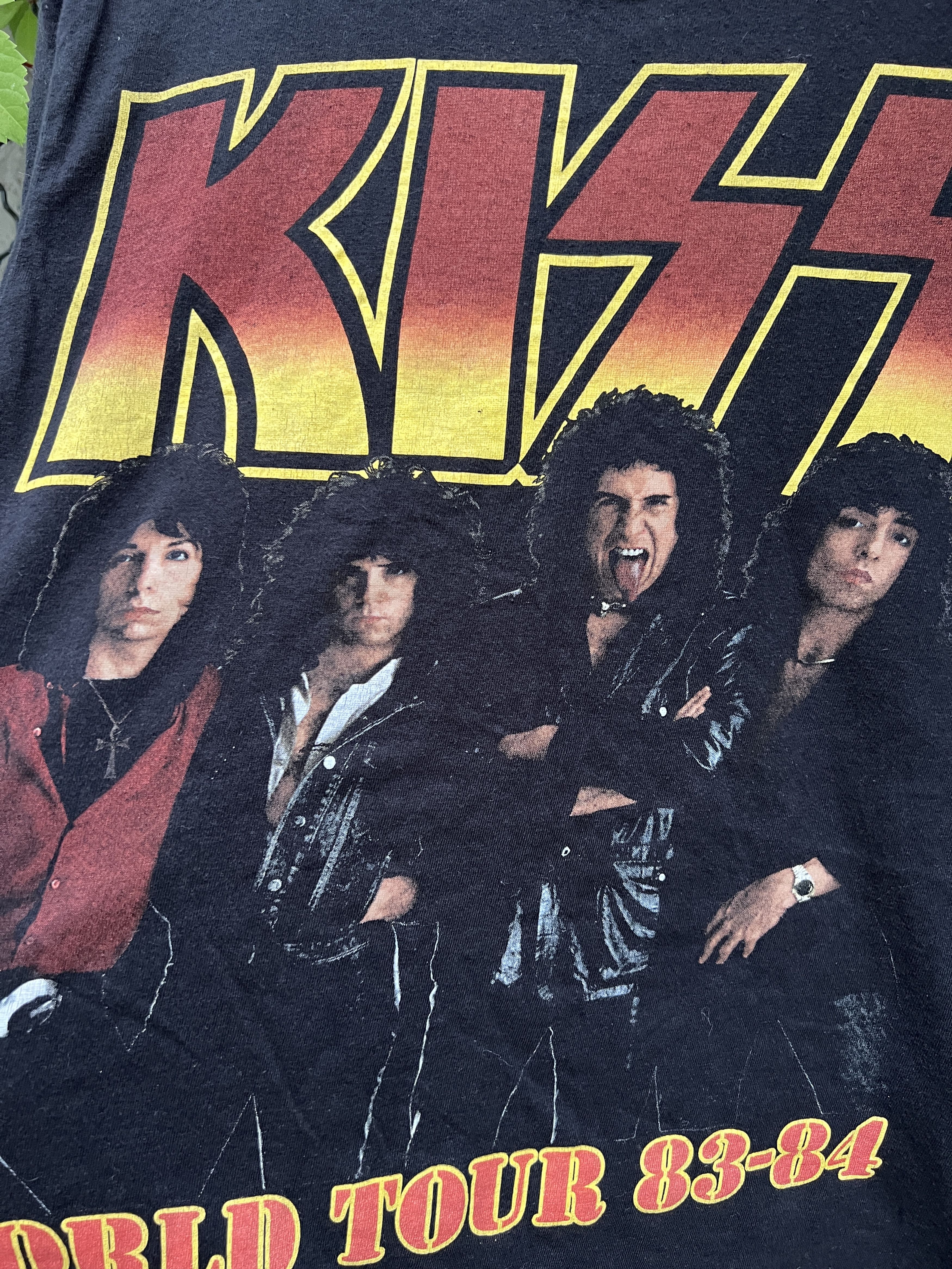 Band Tees Vintage 90s Kiss Rock Band Tour 83-84 T-shirt Size US M / EU 48-50 / 2 - 5 Thumbnail