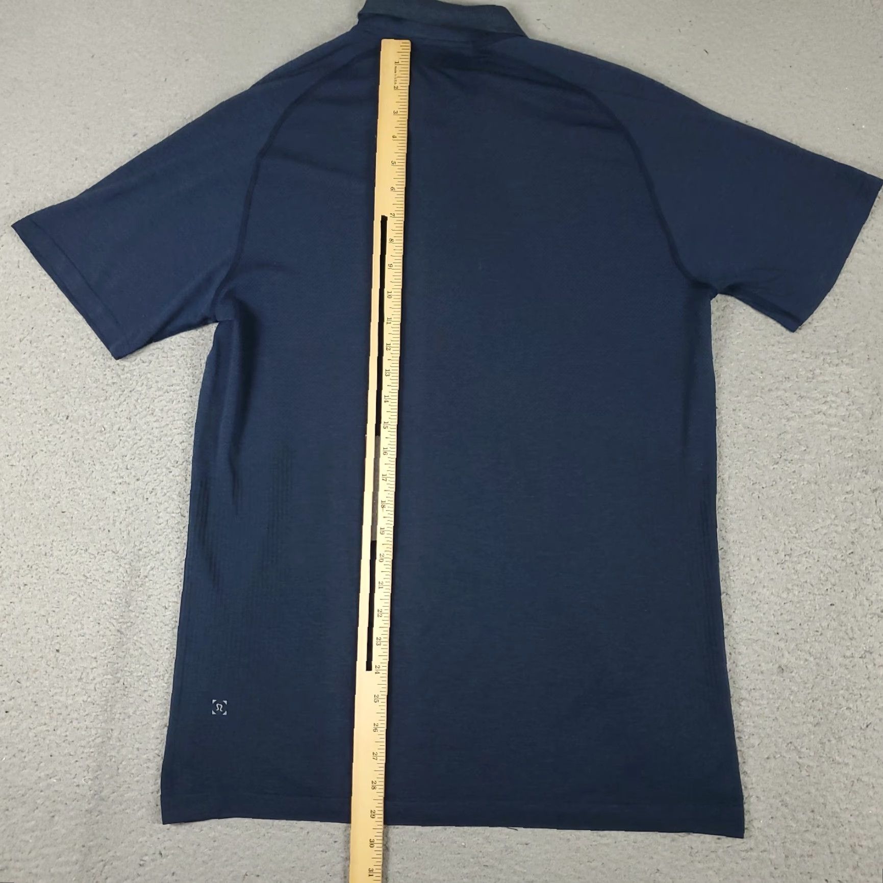 Lululemon Lululemon Polo Shirt Mens Size L Blue Active Golf Short Sleeve Shirt Polo Short Sleeve Polo Shirt Mens Blue Lululemon Golf Activewear Shirts Size US L / EU 52-54 / 3 - 6 Thumbnail