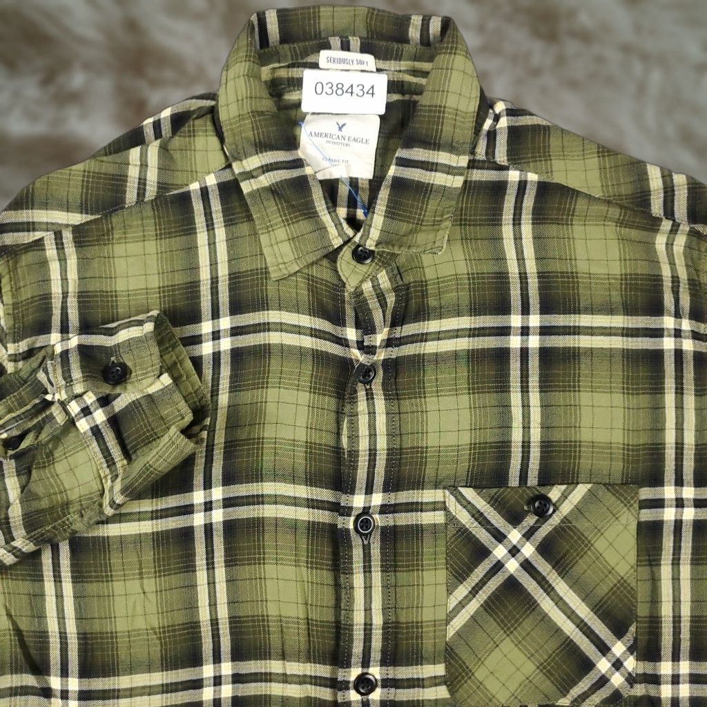 American Eagle Outfitters American Eagle Outfitters Shirt Mens Medium Green Plaid Button-Up Long Sleeve Cotton Size US M / EU 48-50 / 2 - 1 Thumbnail