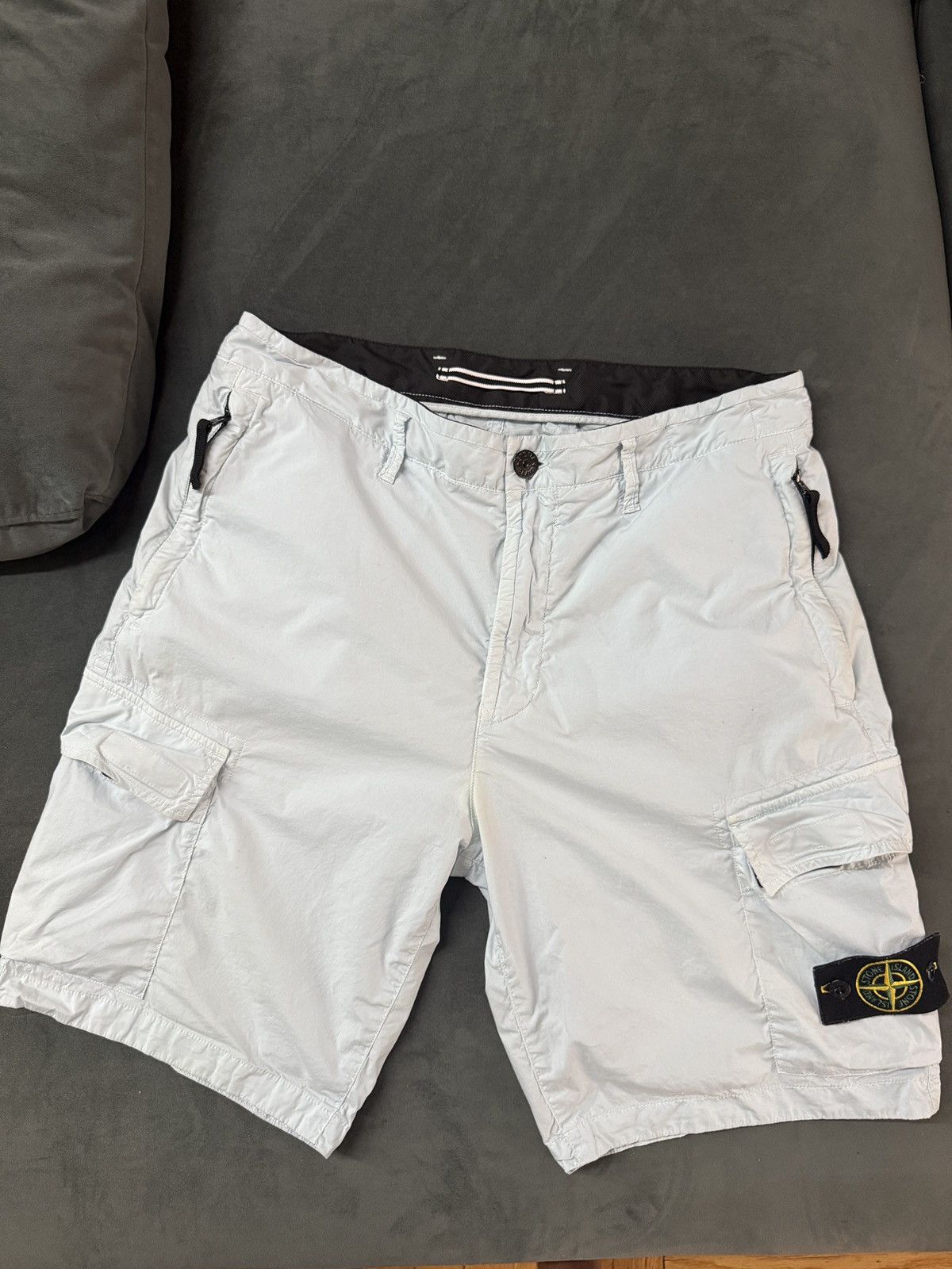 Stone Island Stone island cargo shorts Size US 33 - 1 Thumbnail