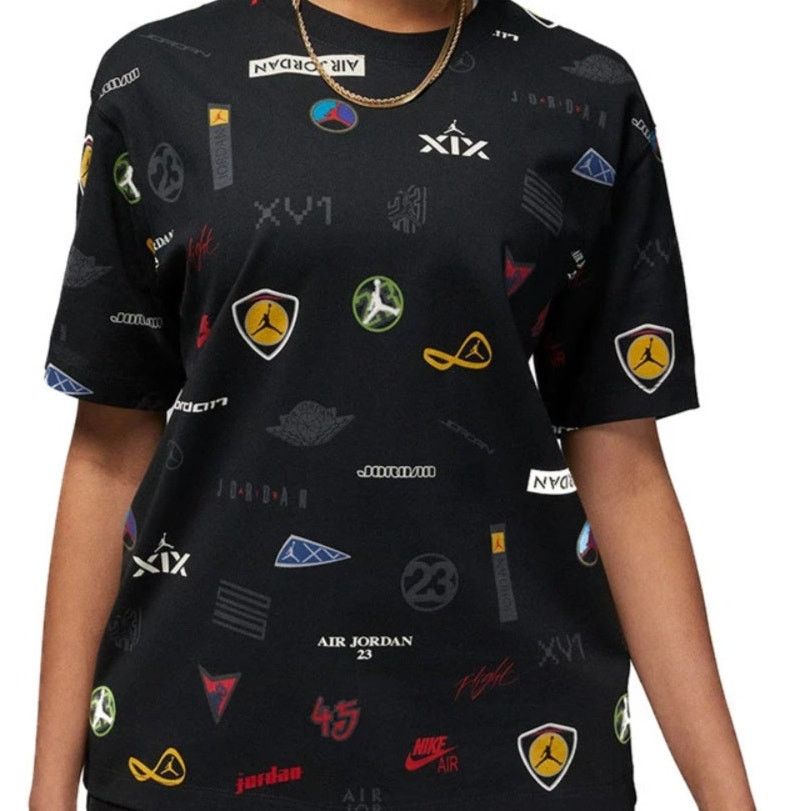 Jordan Brand •NWT• Women’s Jordan Flight Logo Tee Black • Size Medium Size US M / EU 48-50 / 2 - 4 Thumbnail
