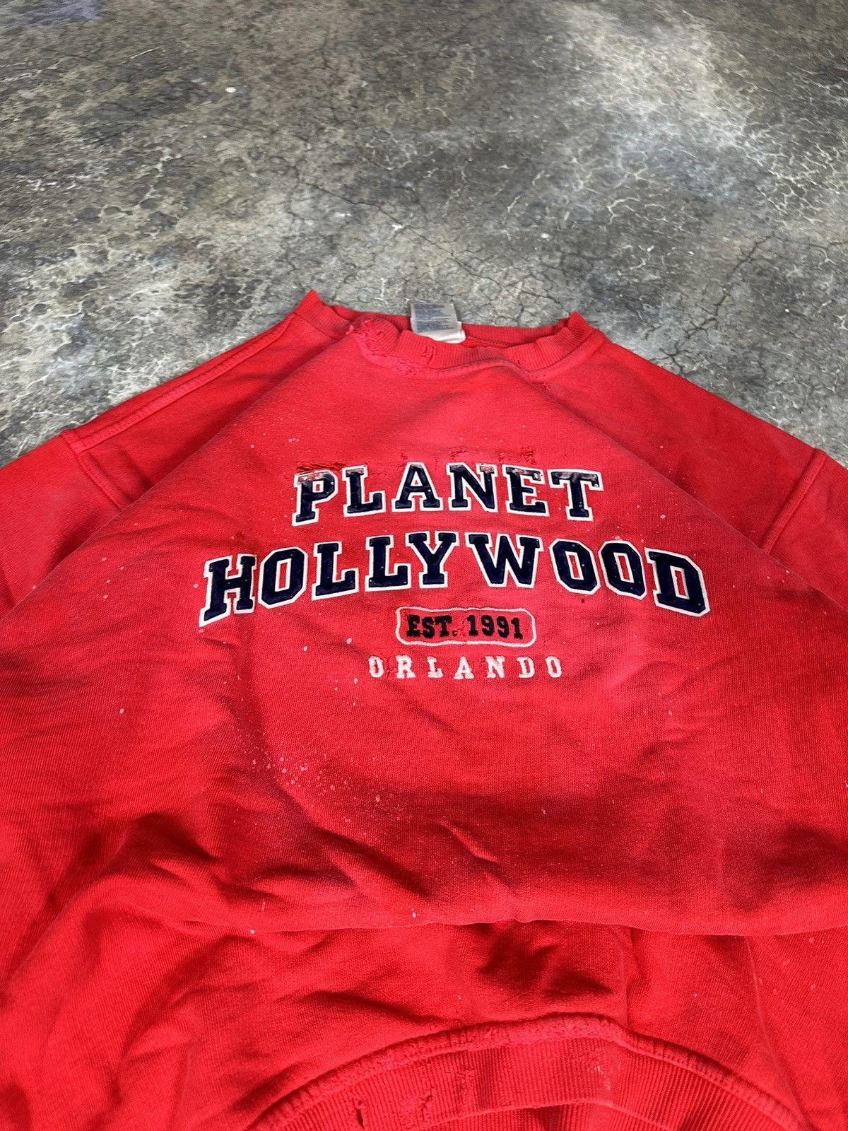 Planet Hollywood × Vintage Vintage Thrashed Planet Hollywood Crewneck Size US S / EU 44-46 / 1 - 4 Thumbnail