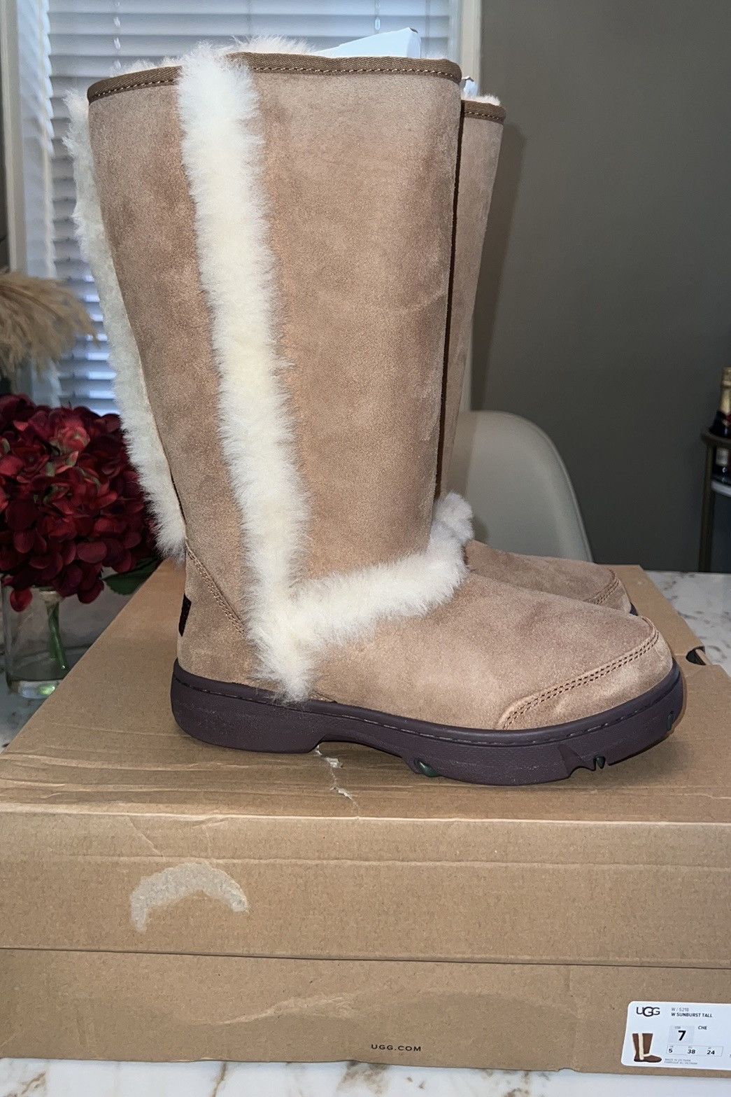 Ugg NIB UGG Sunburst Tall Women’s boots Chestnut |size 7 Size US 7 / IT 37 - 2 Thumbnail