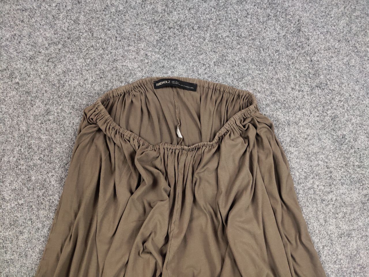 Rundholz Rundholz Design SІkirt Cylinder elastic bands khaki color Size 28" / US 6 / IT 42 - 6 Thumbnail