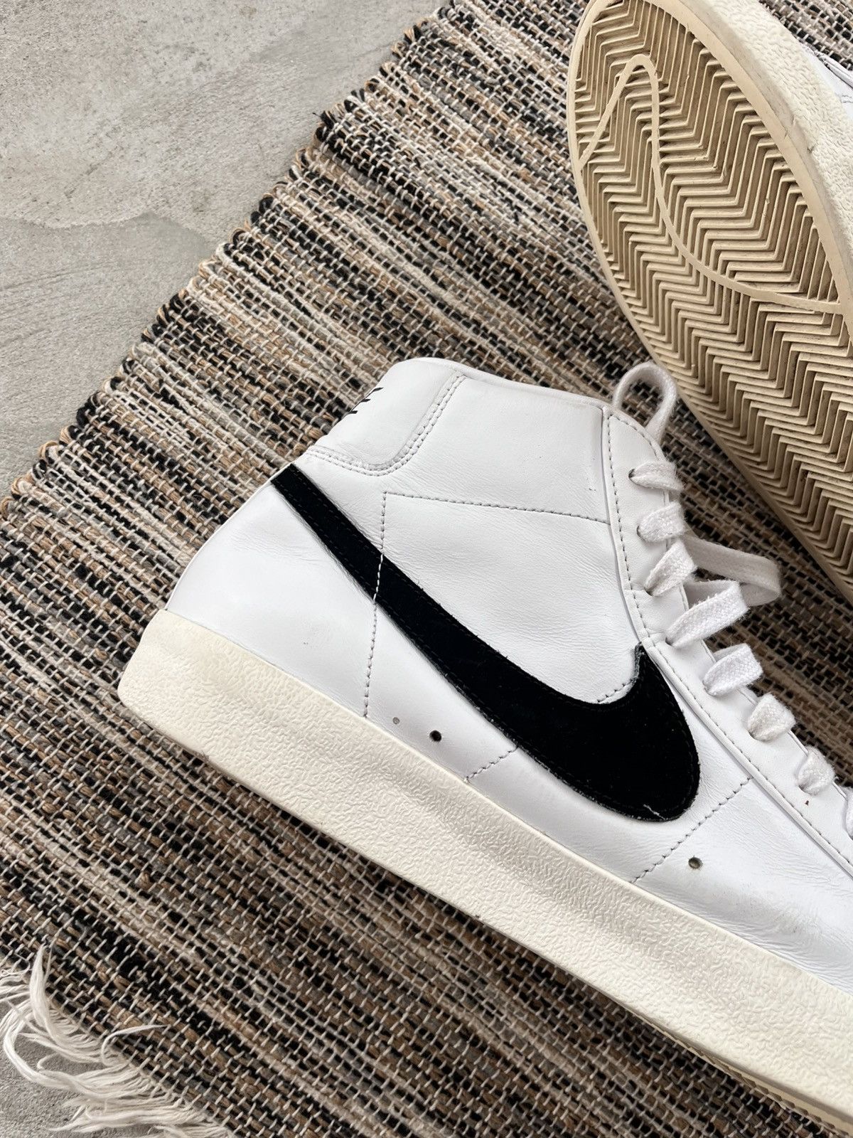 Nike Vintage Nike Blazer White Leather Sk8 Mid Sneakers y2K new Size US 10.5 / EU 43-44 - 8 Thumbnail