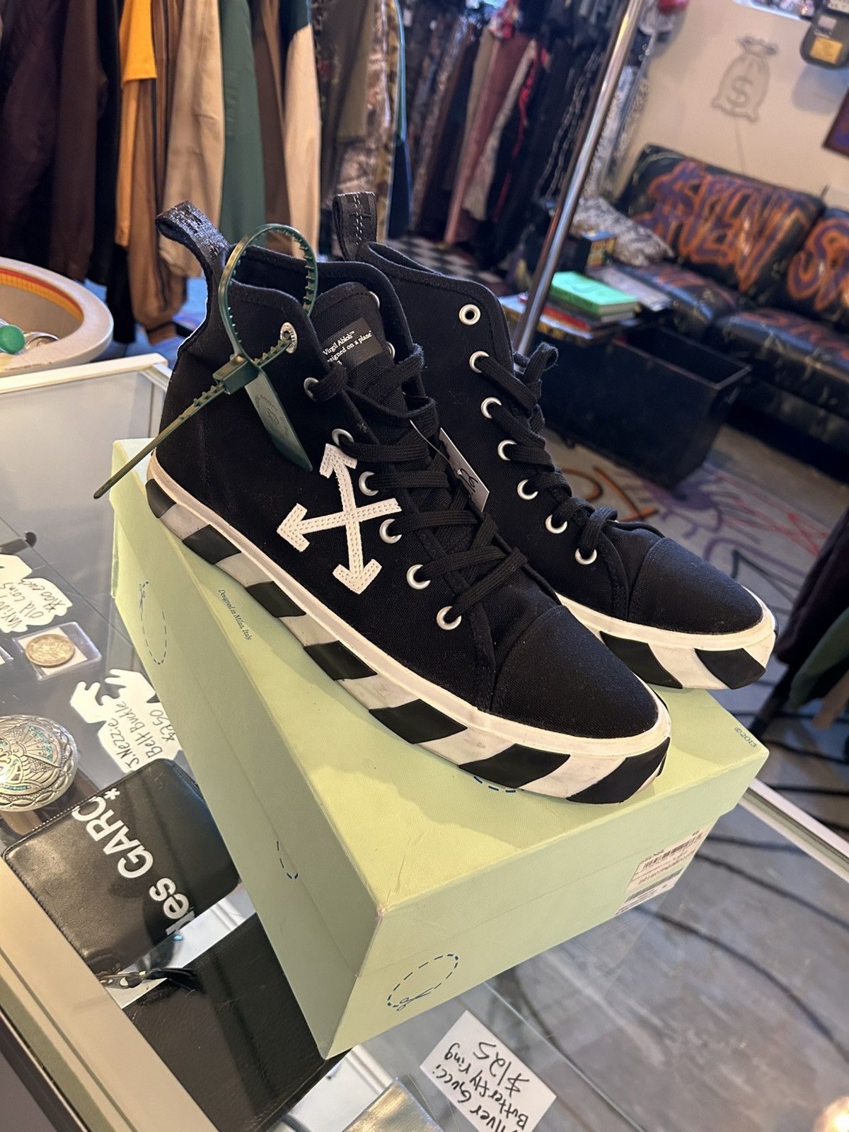 Off-White Off White Vulc Canvas sneaker Size US 12 / EU 45 - 1 Thumbnail