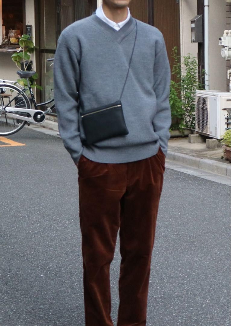 STILL BY HAND Wool Grey V-neck Sweater