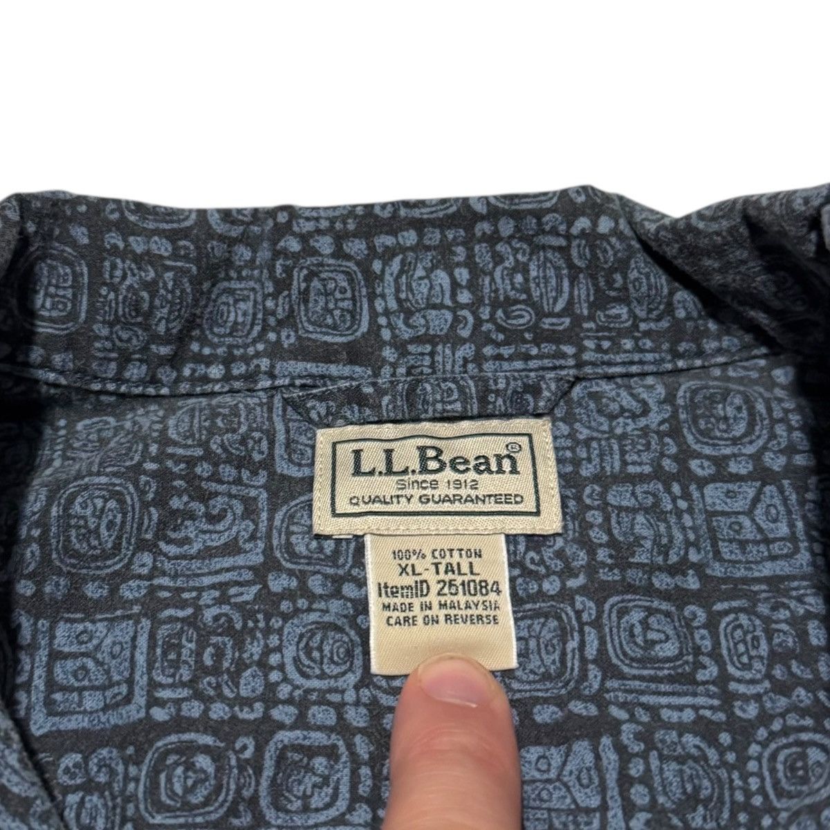 L.L. Bean L.L. Bean Geometric Casual Button Down Shirt XL Tall Size US XL / EU 56 / 4 - 5 Thumbnail