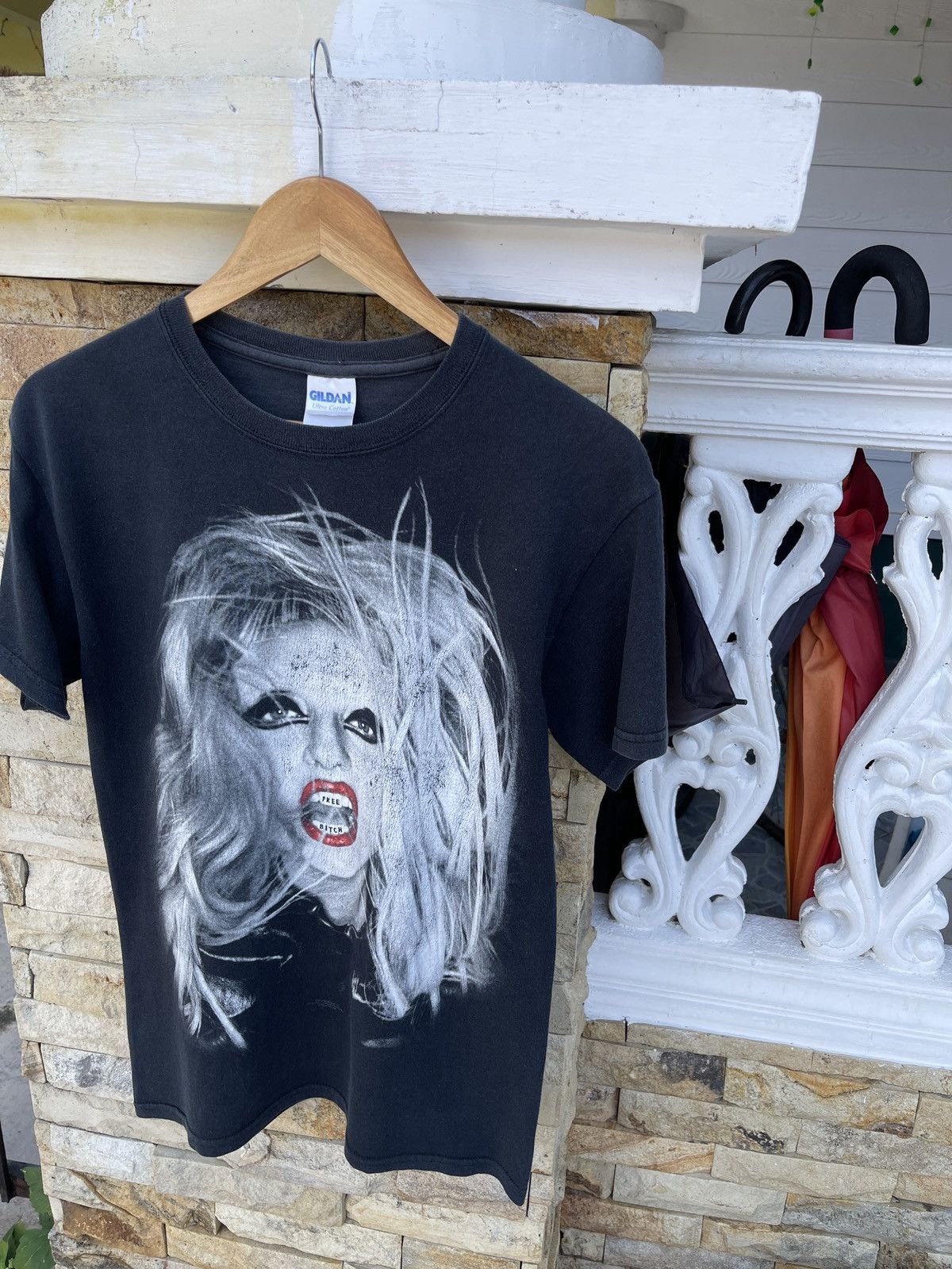 Last Drop🔥Rare🔥SUN FADED Lady Gaga Free Bitch T Shirt